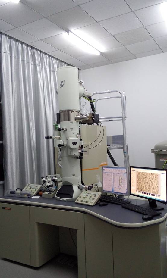 高分辨透射电子显微镜(hrtem)